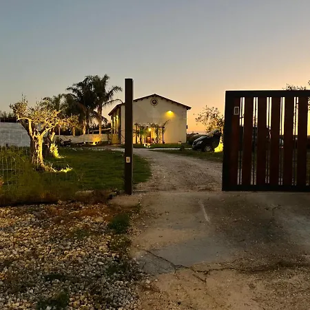 דירה La Casetta Di Tina מרצאממי